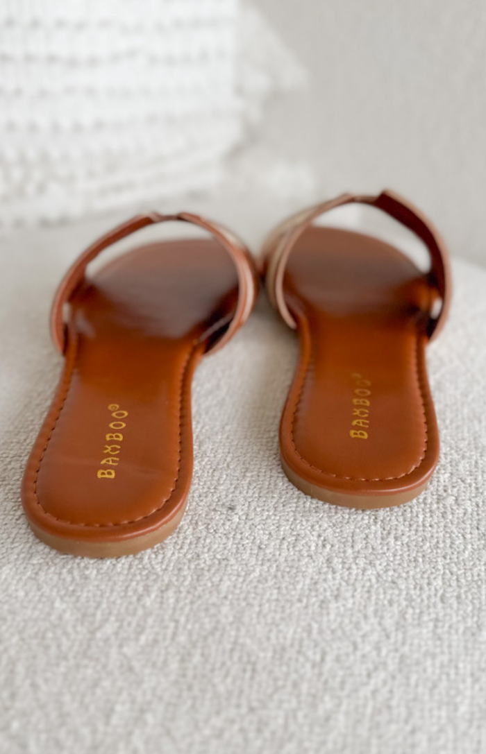 Woven Straw-Textured Slip On Sandals (2 Colors)