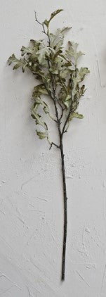 Faux Oak Leaf Pick