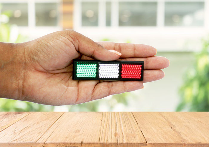 Italian Flag-Inspired LED Light Panel Reflector – Green, White and Red Prism Glow for Cultural Decor, Gifts & Festive Displays