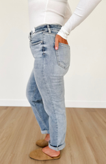 Kendall Mid Rise Boyfriend Judy Blue Jeans