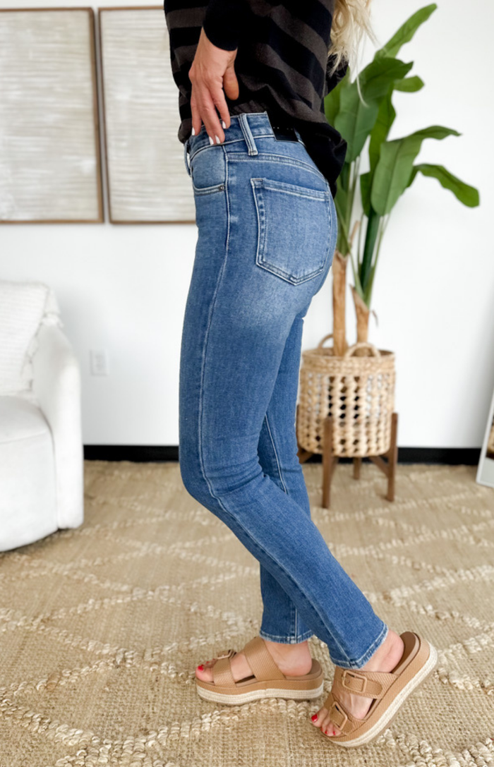 Sabrina Straight Leg Just Black Denim Jeans